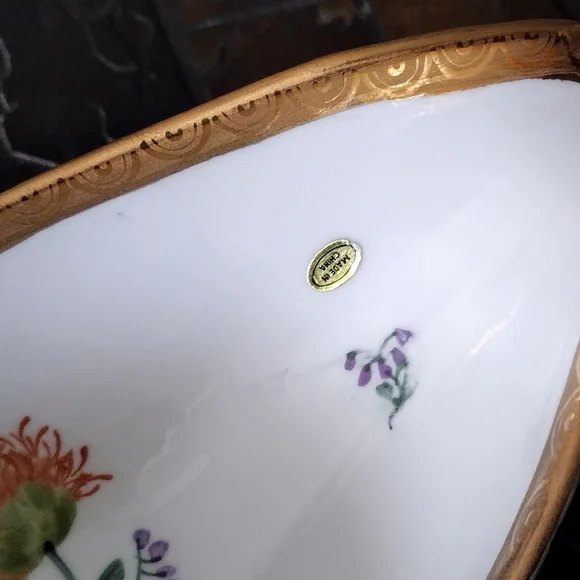 Vintage Floral Gold-Trimmed Footed Oblong Bowl - Picture 7 of 16